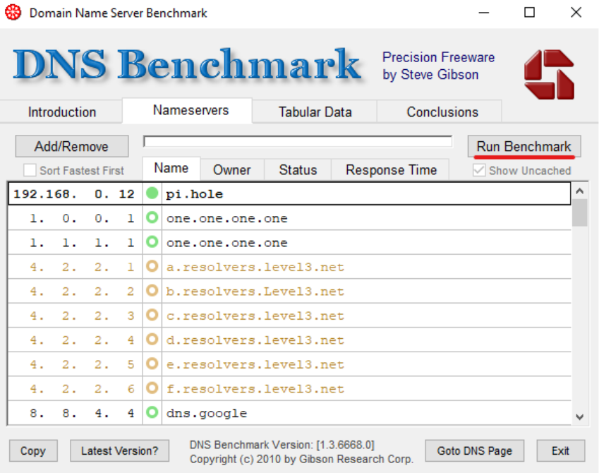 Janela do programa DNS Benchmark. 