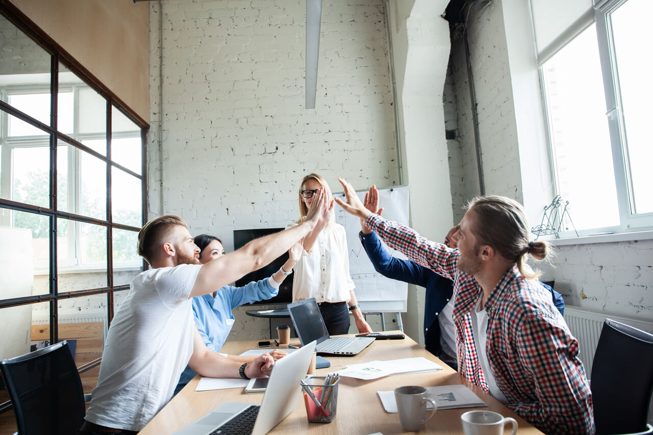 Razões para investir em Employee Experience no setor tech