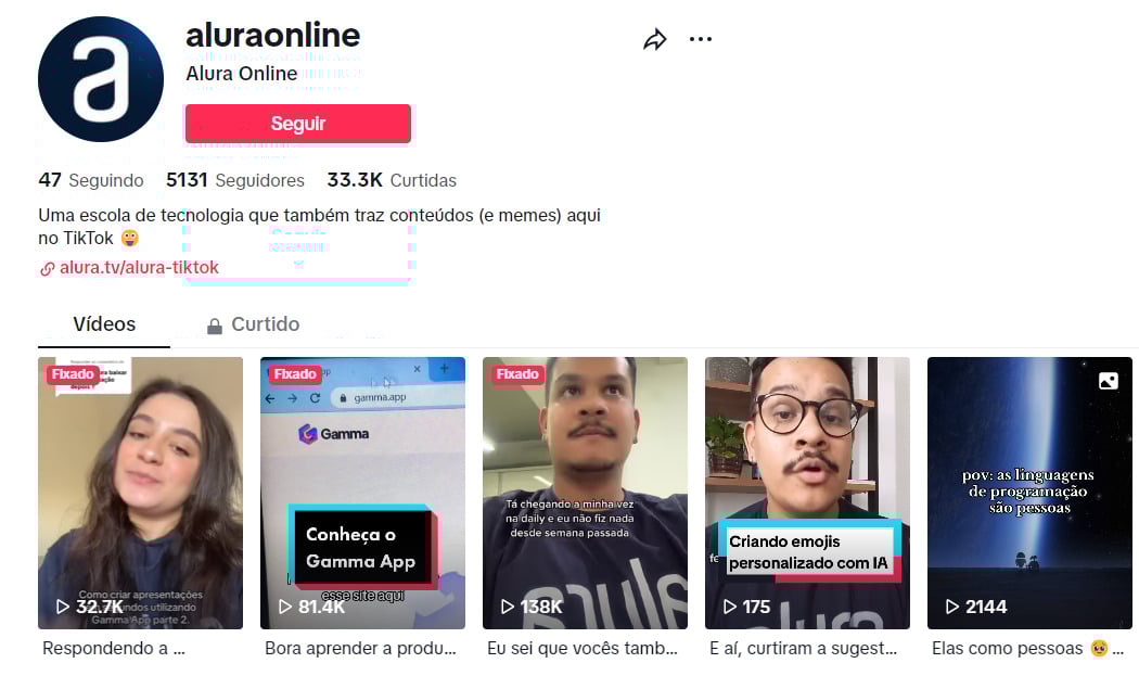 Captura de tela da página inicial do TikTok da Alura.