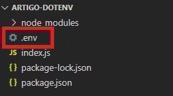 Imagem que traz print da estrutura de arquivos do projeto. Destacado por um retângulo vermelho é mostrado o arquivo de configuração chamado .env