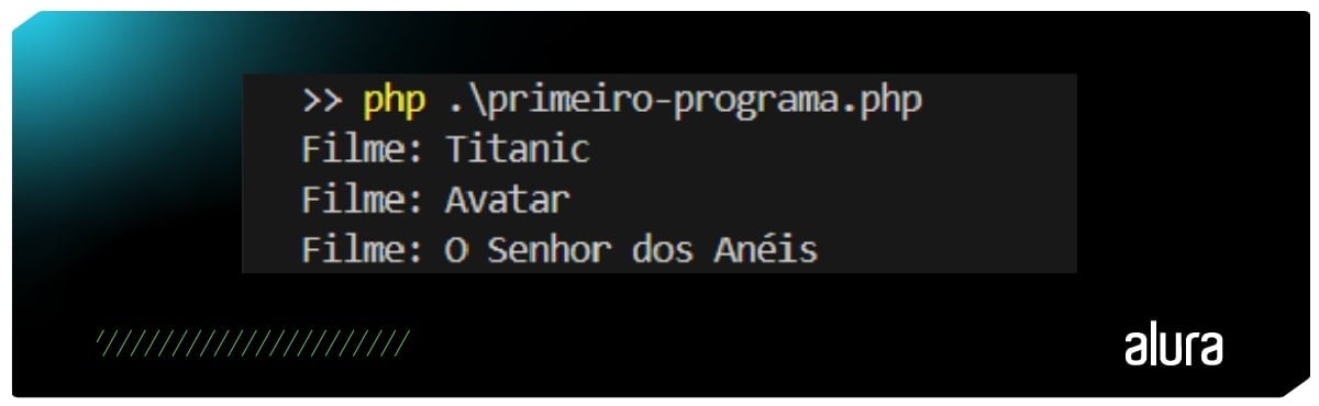 Terminal executando um script PHP que imprime os nomes dos filmes “Titanic