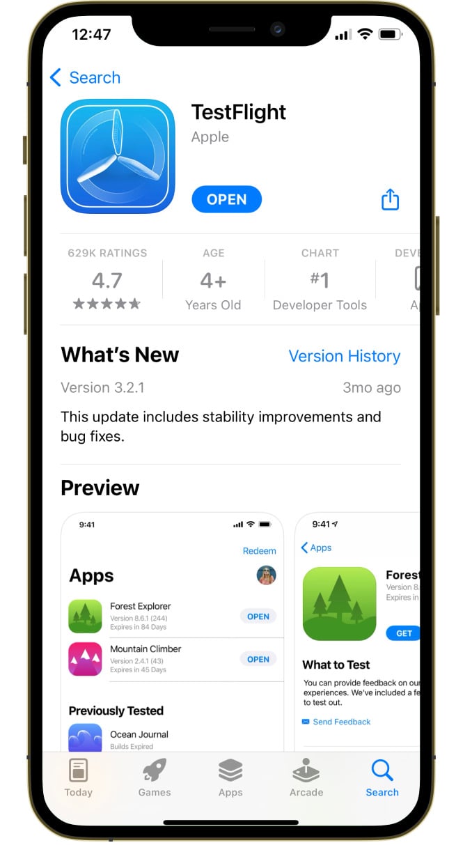 Tela de um iPhone exibindo a página do aplicativo TestFlight na App Store. O app, desenvolvido pela Apple, está com a opção 