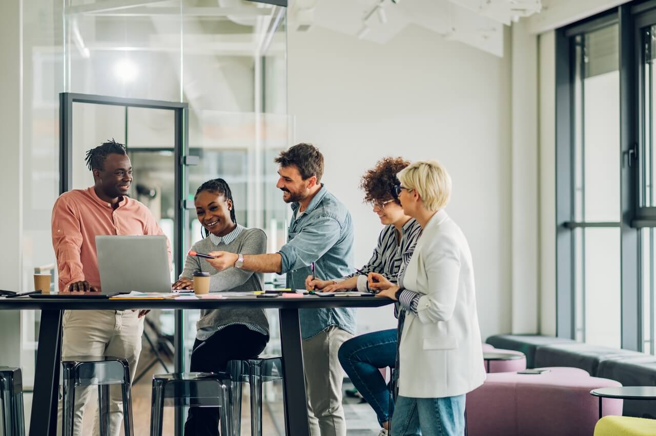 Qual é a importância do treinamento de pessoas nas empresas?