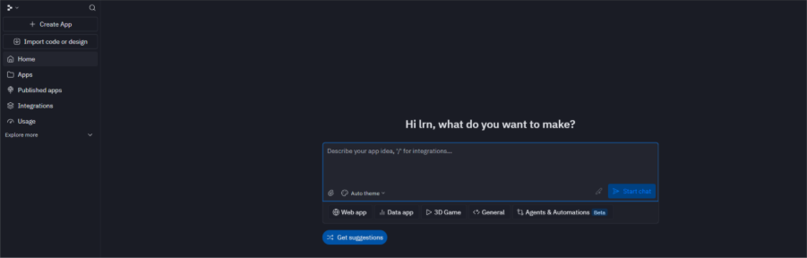 Interface inicial do painel da Replit em modo escuro. À esquerda, menu lateral com opções ‘Create App’, ‘Import code or design’, ‘Home’, ‘Apps’, ‘Published apps’, ‘Integrations’, ‘Usage’ e ‘Explore more’. No centro da tela, mensagem de boas-vindas ‘Hi Irn, what do you want to make?’ acima de uma caixa de texto para descrever a ideia de aplicativo. Abaixo, botões de categoria: ‘Web app’, ‘Data app’, ‘3D Game’, ‘General’ e ‘Agents & Automations (Beta)’, além do botão azul ‘Get suggestions’.