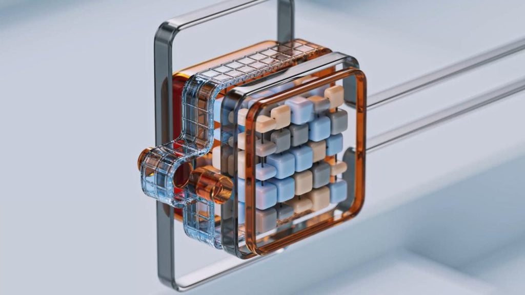 Arte abstrata tridimensional de um dispositivo em formato cúbico preso a uma estrutura metálica prateada. O cubo tem bordas transparentes em tom âmbar e contém em seu interior uma grade organizada de pequenos blocos cinzas, azuis e beges, assemelhando-se a uma matriz de dados ou processador de inteligência artificial.